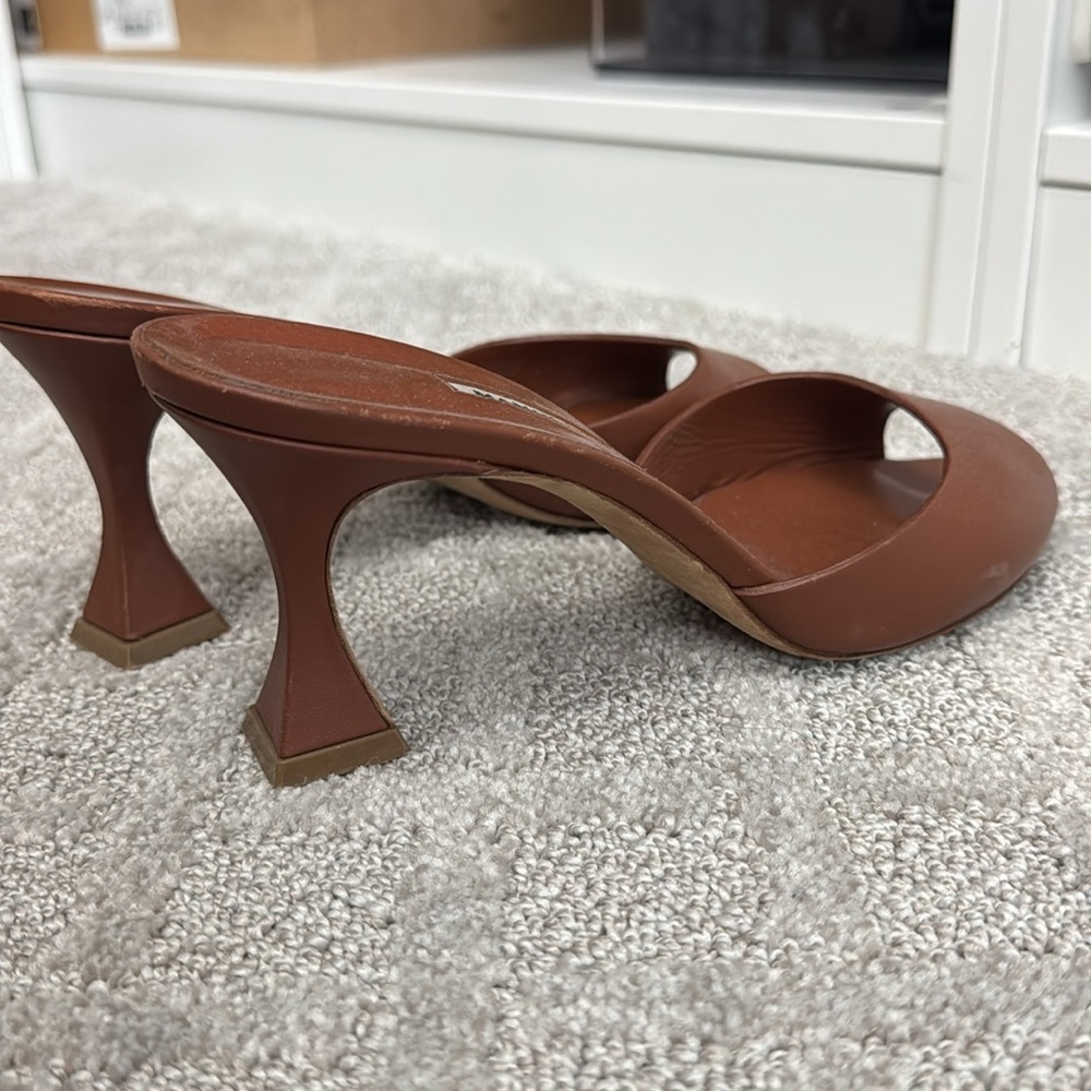 Manolo Blahnik "Jadarona" leather mule sandals - Picture 5 of 7